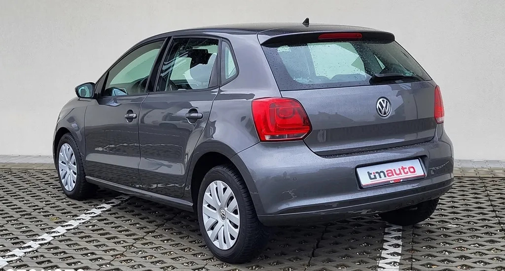 Volkswagen Polo cena 29900 przebieg: 136000, rok produkcji 2014 z Ząbki małe 466